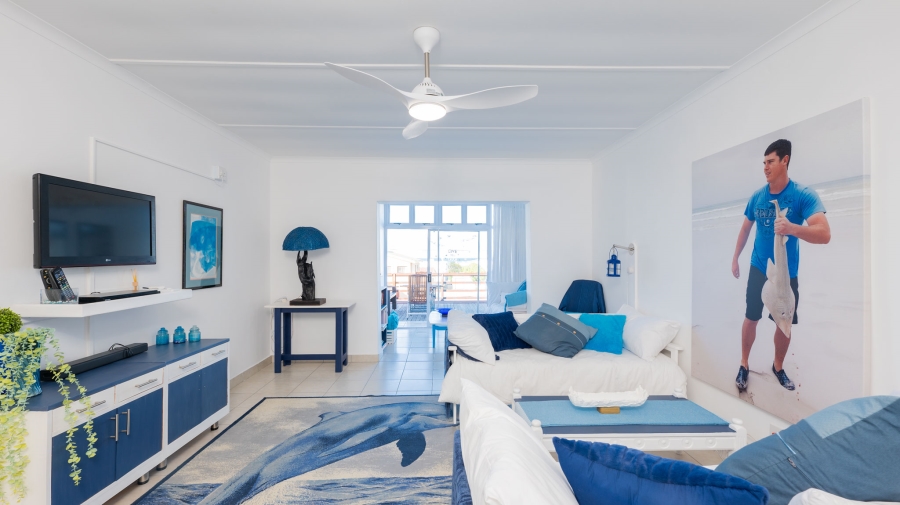 6 Bedroom Property for Sale in Struisbaai Western Cape